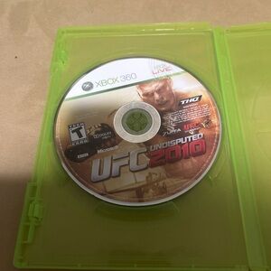Microsoft Xbox 360 UFC Undisputed 2010 - Green Disc Case